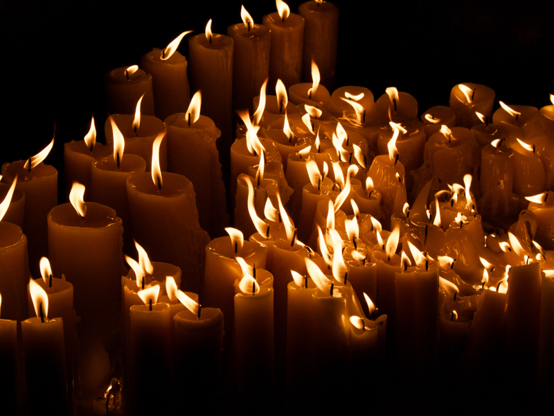 Candles_At_Stone_Gate