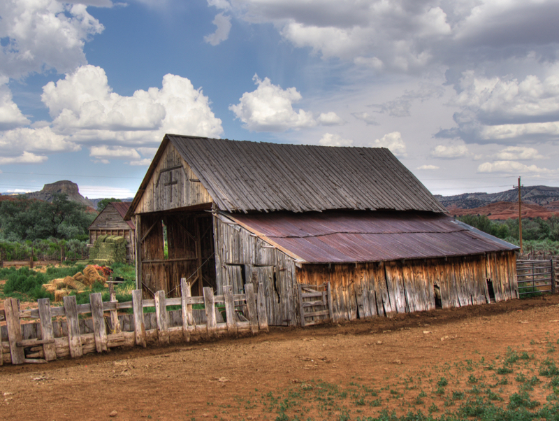 CannonvilleBarn